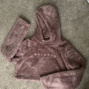 BALANCE ATHLETICA Sherpa cropped hoodie